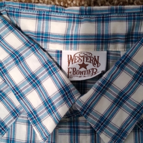 Men's Western Style Snap-Down shirt - Picture 4 of 4